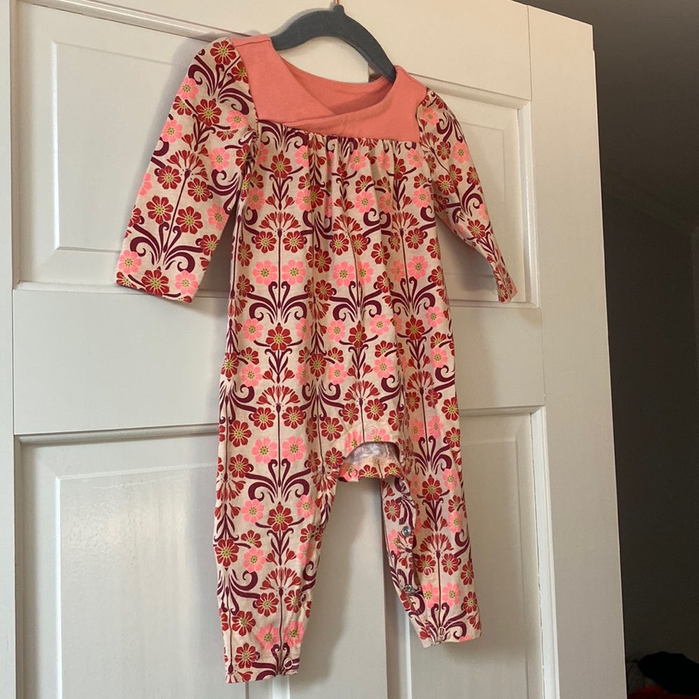 *like new* Tea Collection Baby Romper 6-9m